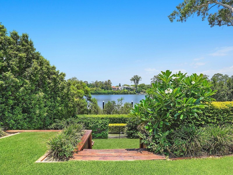 33 Ivy Street, Indooroopilly QLD 4068