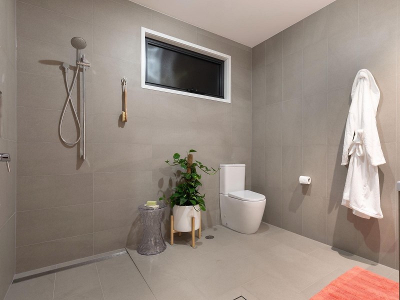 15 Cheppen Street, The Gap QLD 4061