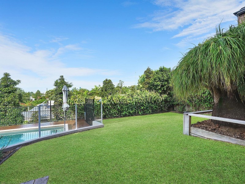 7 Couldrey Street, Bardon QLD 4065