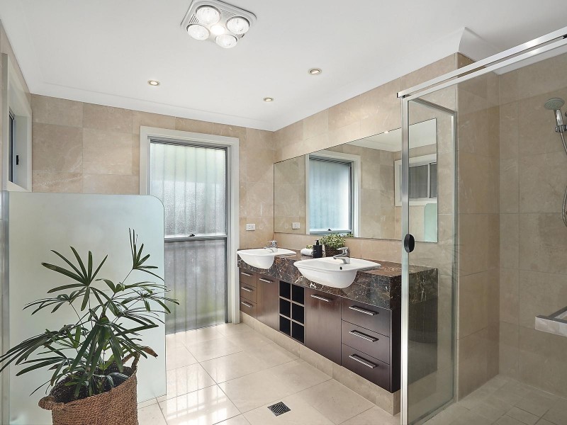 7 Couldrey Street, Bardon QLD 4065