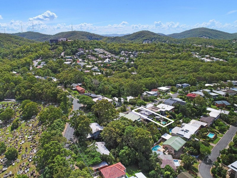 7 Couldrey Street, Bardon QLD 4065