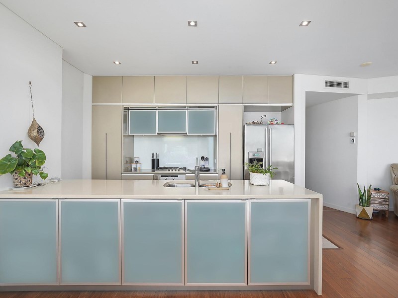 36/205 Coronation Drive, Milton QLD 4064
