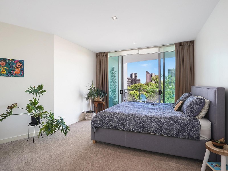 36/205 Coronation Drive, Milton QLD 4064