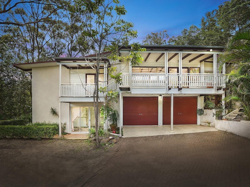 12 Keperra Court, Arana Hills QLD 4054