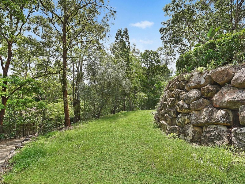 12 Keperra Court, Arana Hills QLD 4054