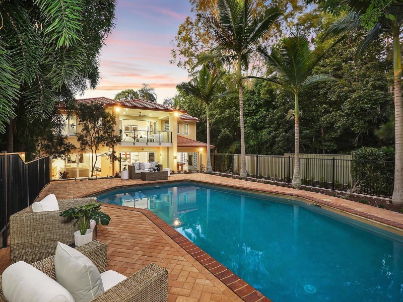 139 Lambert Road, Indooroopilly QLD 4068