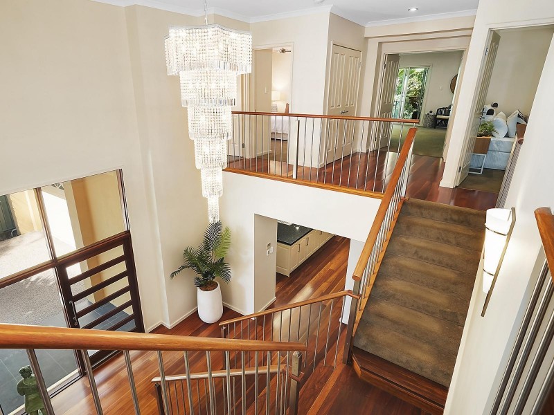 139 Lambert Road, Indooroopilly QLD 4068