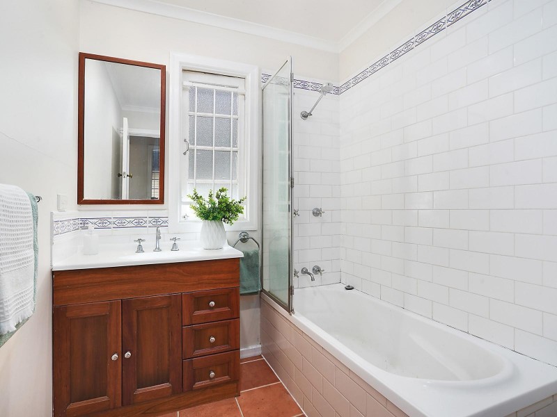 10 Longsight Street, Alderley QLD 4051