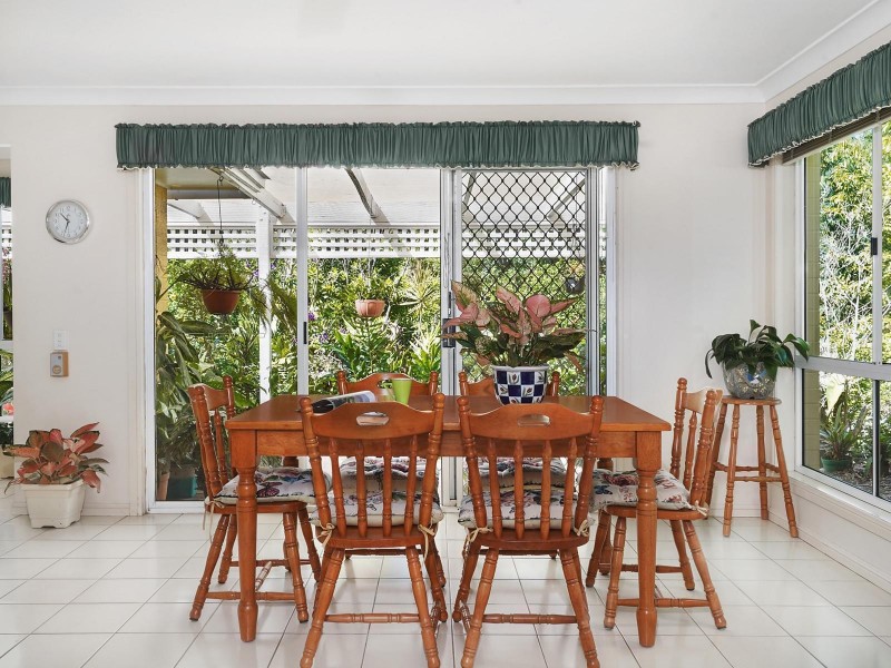 10 Omeo Grove, Karana Downs QLD 4306