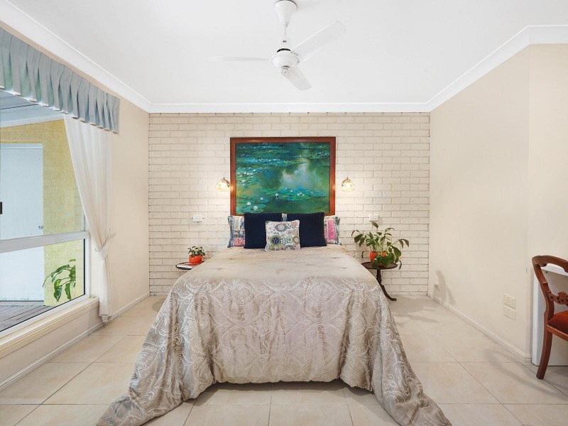 10 Omeo Grove, Karana Downs QLD 4306