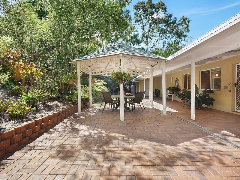 10 Omeo Grove, Karana Downs QLD 4306