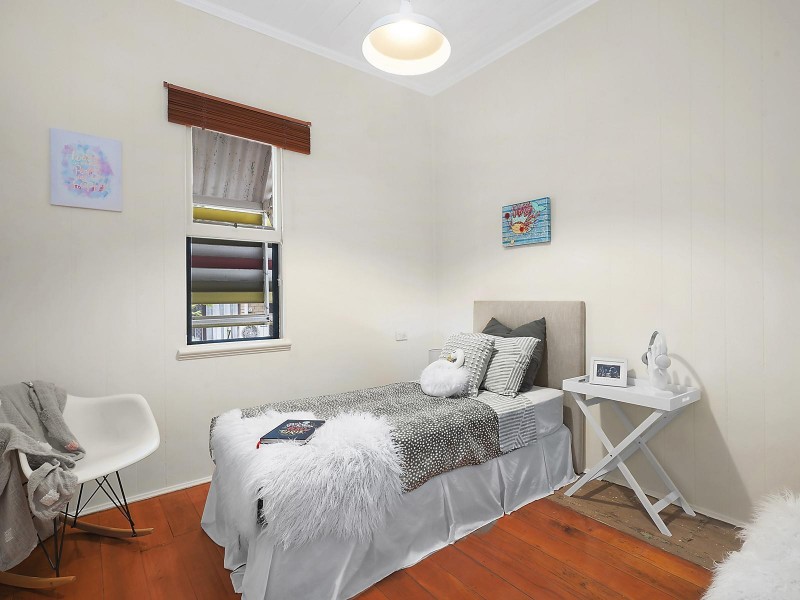 9 Frederick Street, Taringa QLD 4068