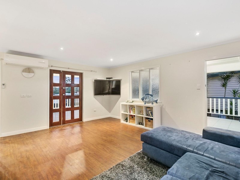 80 Minto Crescent, Arana Hills QLD 4054