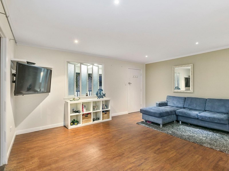 80 Minto Crescent, Arana Hills QLD 4054