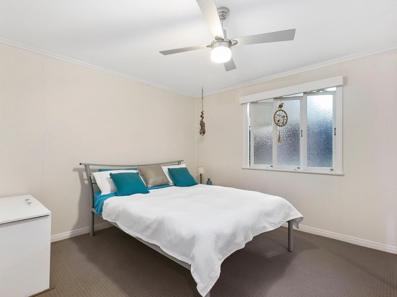 80 Minto Crescent, Arana Hills QLD 4054