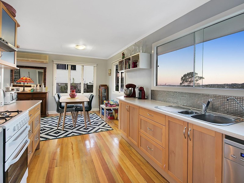 23 Plucks Road, Arana Hills QLD 4054