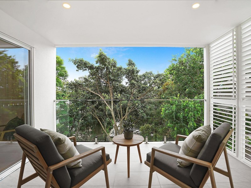 34 Seventh Avenue, St Lucia QLD 4067