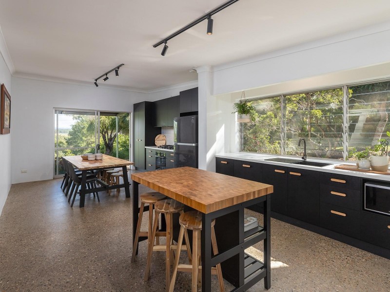 1027 Dayboro Road, Whiteside QLD 4503