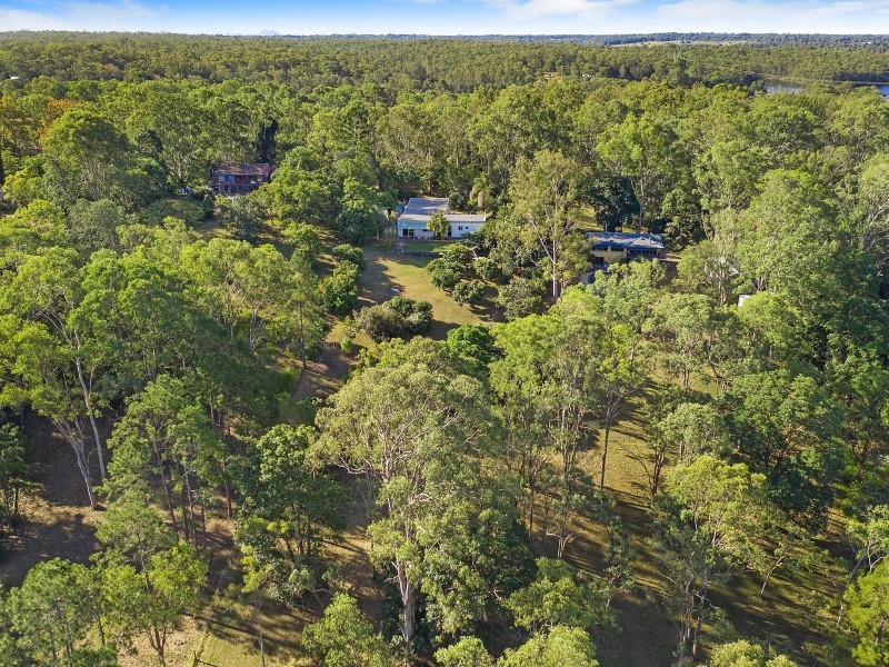 1027 Dayboro Road, Whiteside QLD 4503