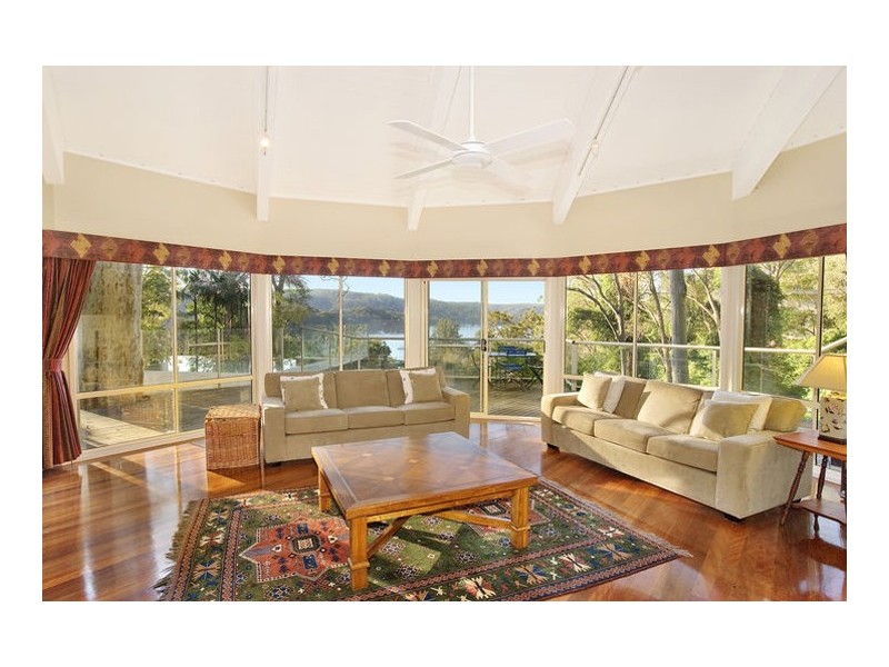21A McCarrs Creek Road, Church Point NSW 2105