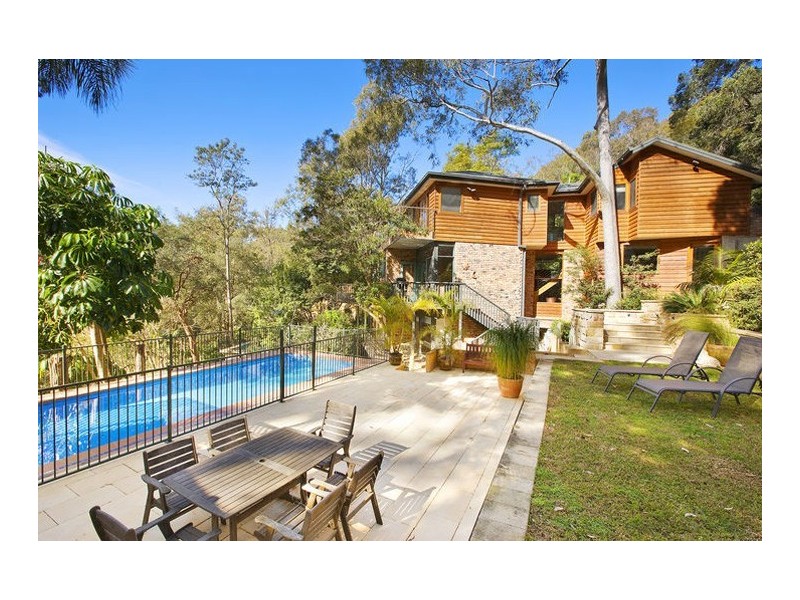 42 Loquat Valley Road, Bayview NSW 2104