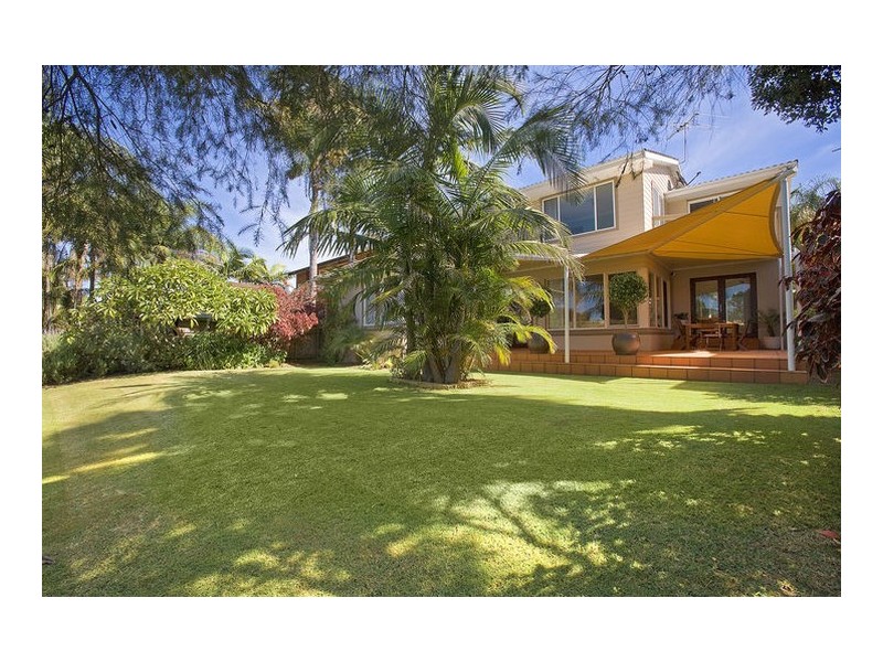 19 Wimbledon Avenue, Narrabeen NSW 2101