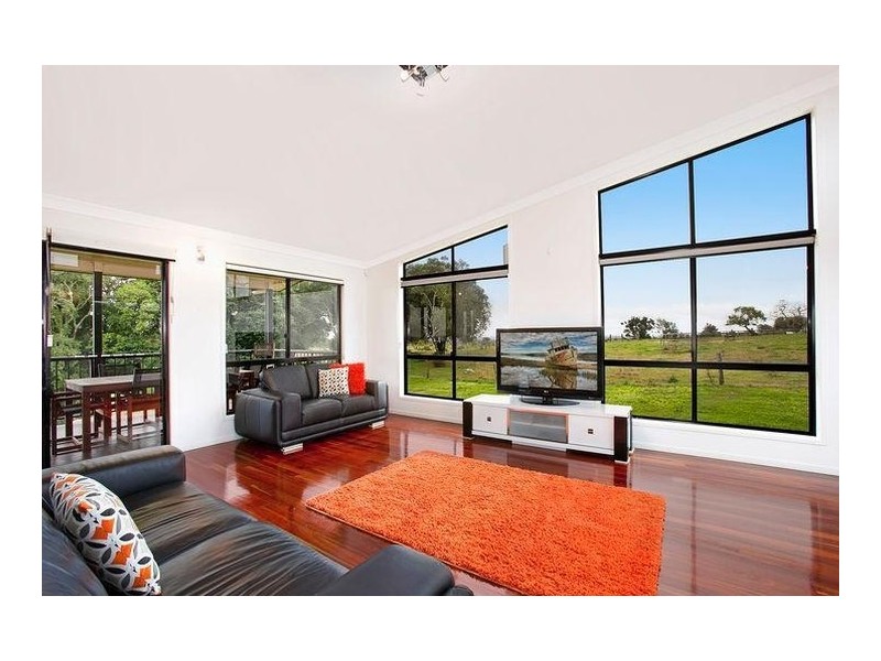 11 Jorgensen Street, Highfields QLD 4352