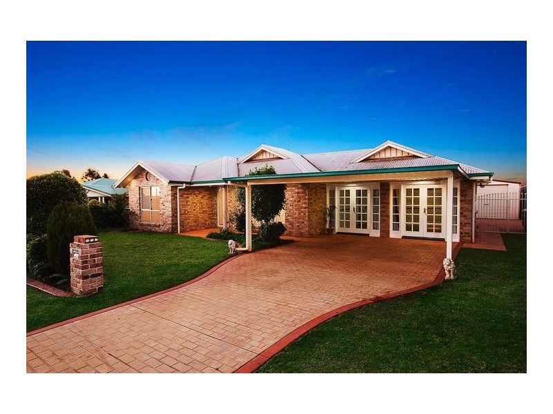 6 Biscay Crescent, Glenvale QLD 4350