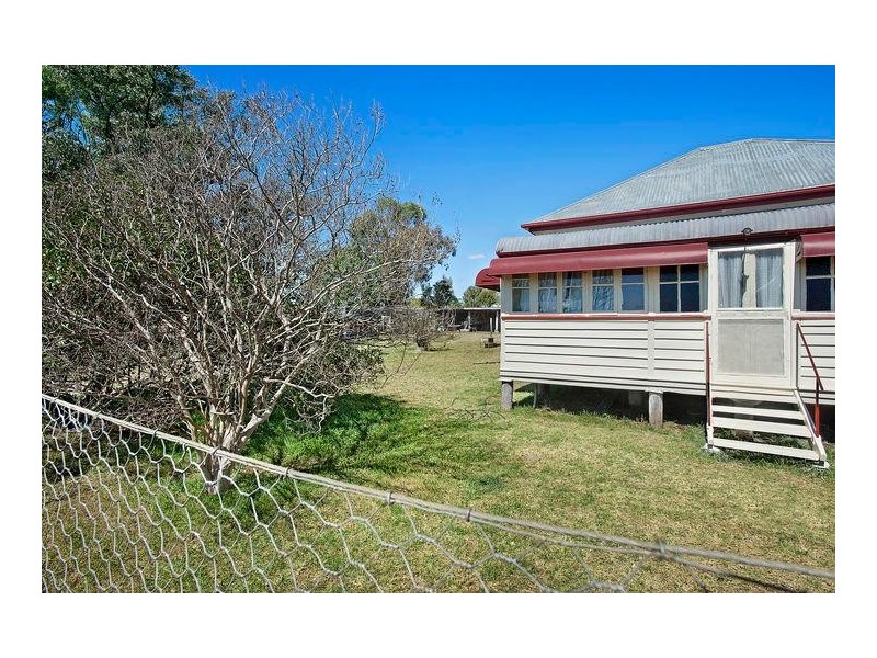 32 Umbiram Road, Wyreema QLD 4352