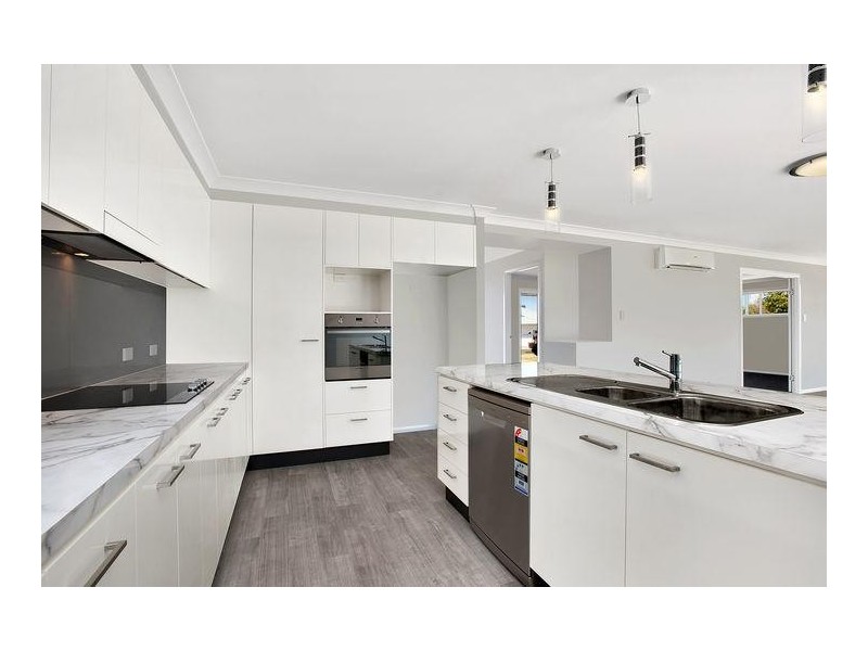 6 Highgrove Drive, Highfields QLD 4352