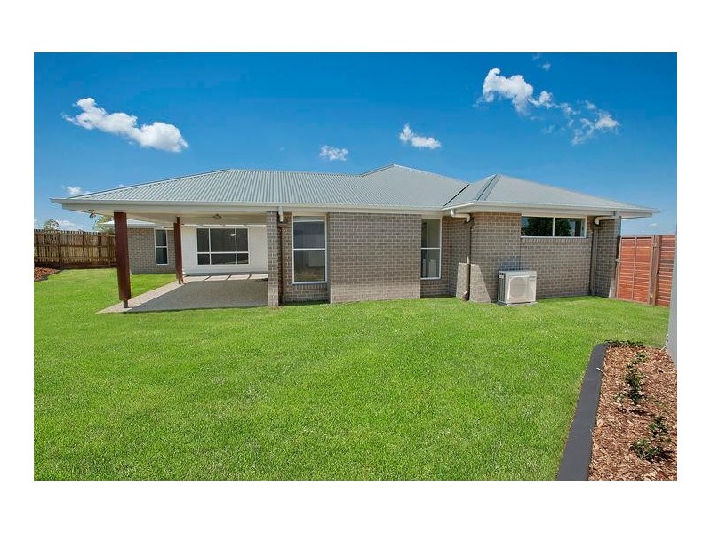 6 Highgrove Drive, Highfields QLD 4352