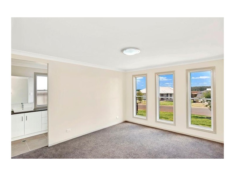 9 Goshawk Drive, Highfields QLD 4352