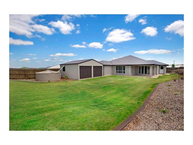 9 Goshawk Drive, Highfields QLD 4352
