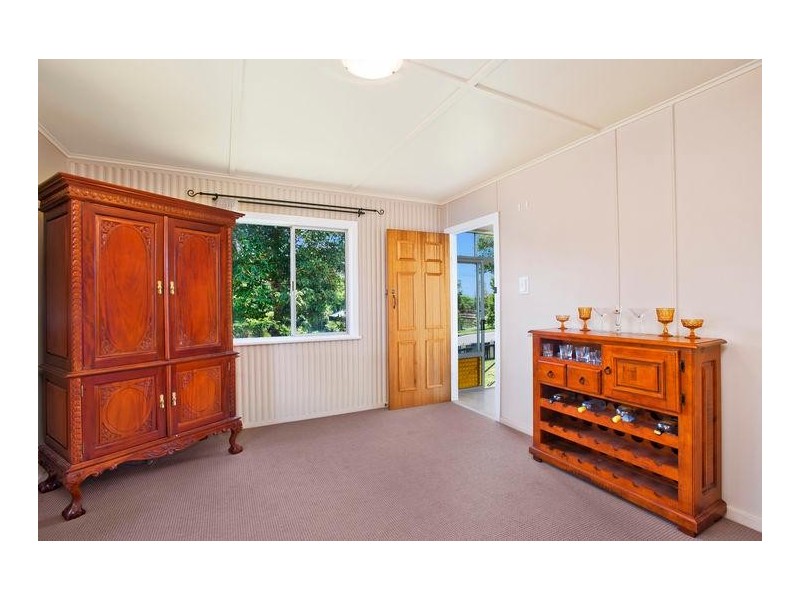 208 MacKenzie Street, Rangeville QLD 4350