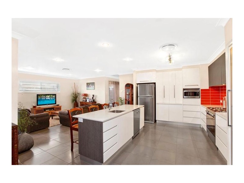18 Quail Crescent, Highfields QLD 4352
