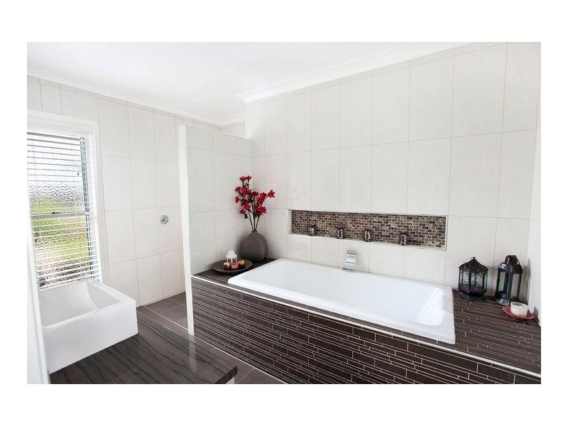 18 Quail Crescent, Highfields QLD 4352