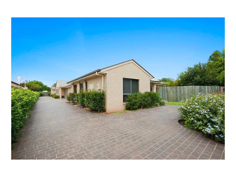 6 Goode Street, Newtown QLD 4350