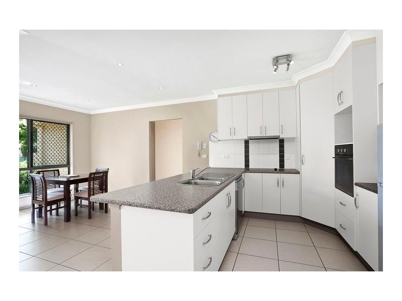 6 Goode Street, Newtown QLD 4350