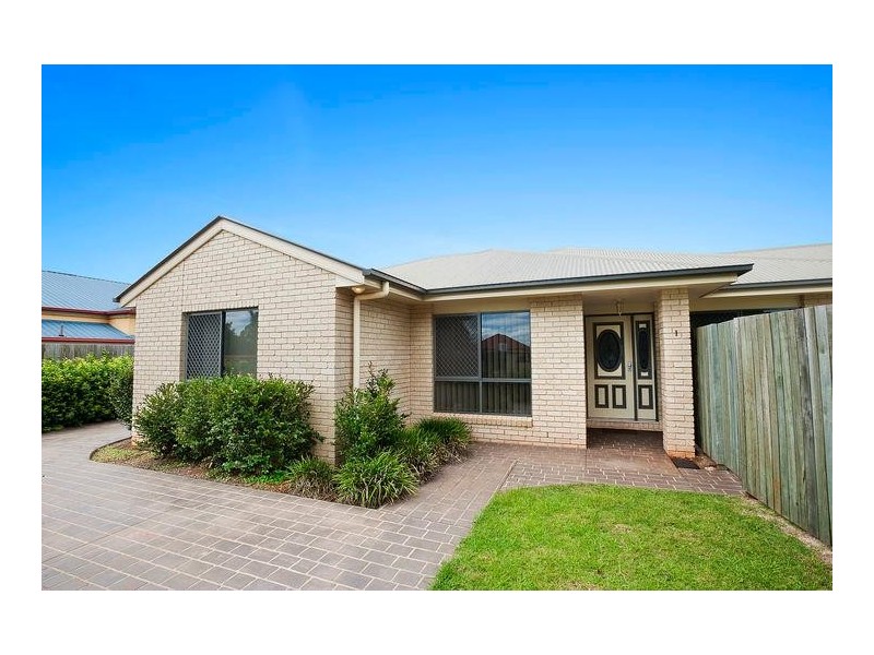 6 Goode Street, Newtown QLD 4350