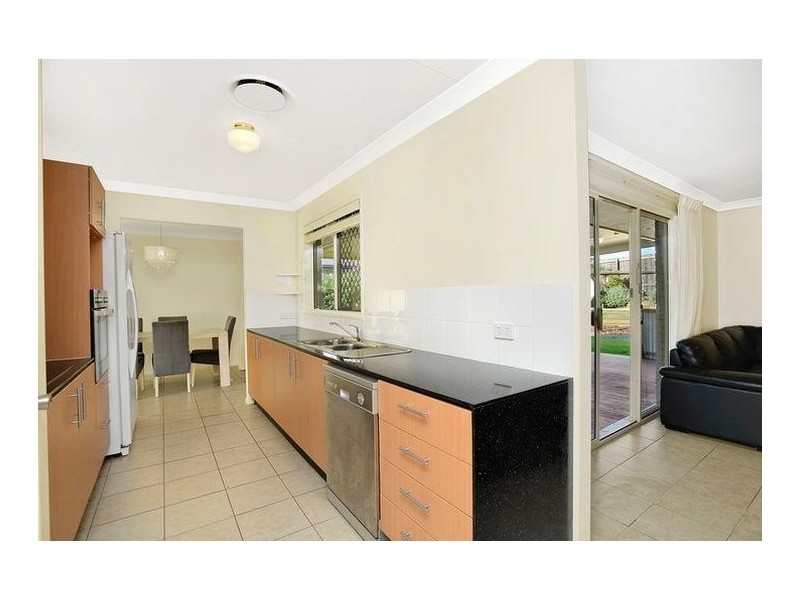 29 Wareena Crescent, Glenvale QLD 4350