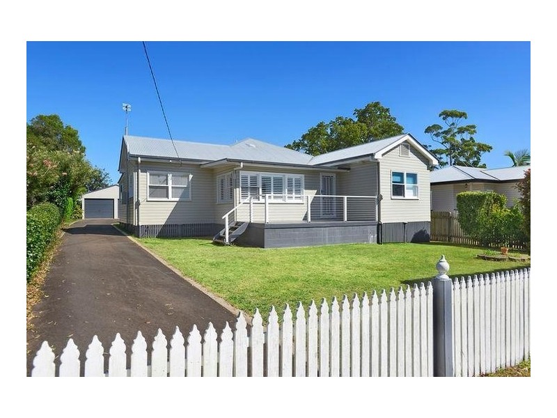 16 Perth Street, Rangeville QLD 4350