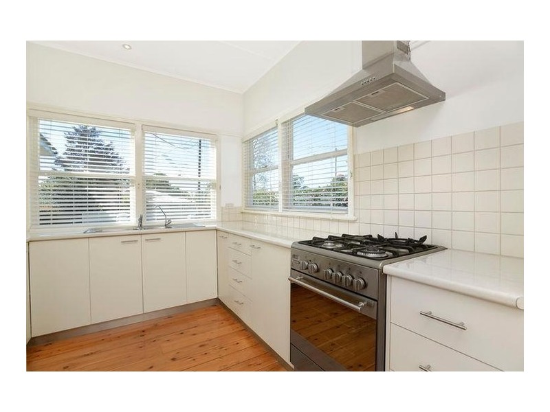 16 Perth Street, Rangeville QLD 4350