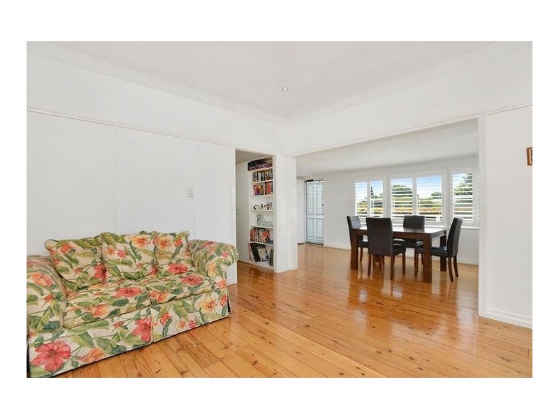 16 Perth Street, Rangeville QLD 4350