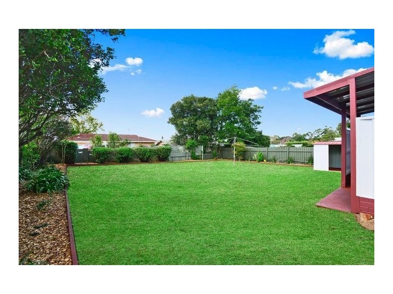 10 Challenor Street, Rockville QLD 4350