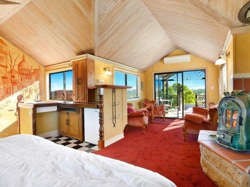 12 Hillview Court, Top Camp QLD 4350