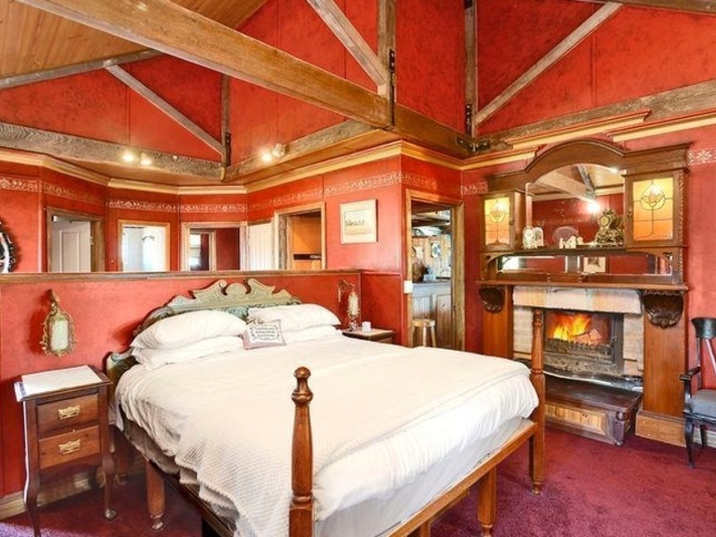 12 Hillview Court, Top Camp QLD 4350