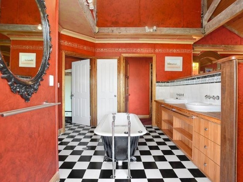 12 Hillview Court, Top Camp QLD 4350