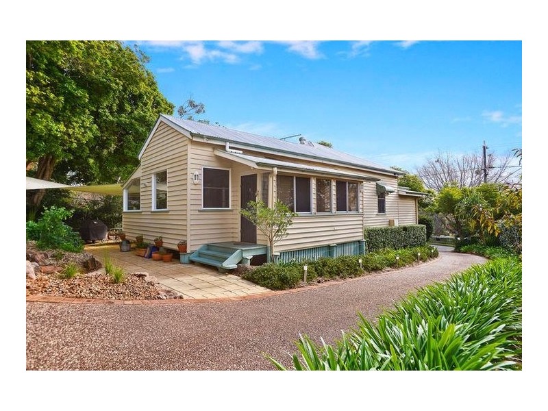 12 Bridge Street, East Toowoomba QLD 4350