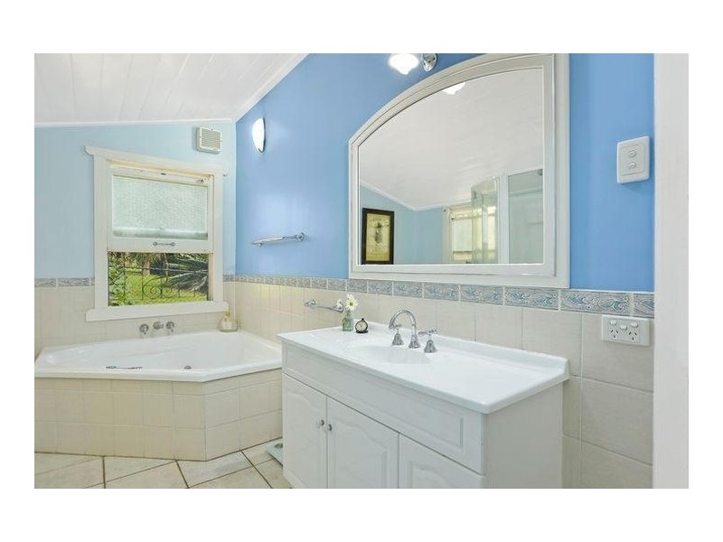 12 Bridge Street, East Toowoomba QLD 4350