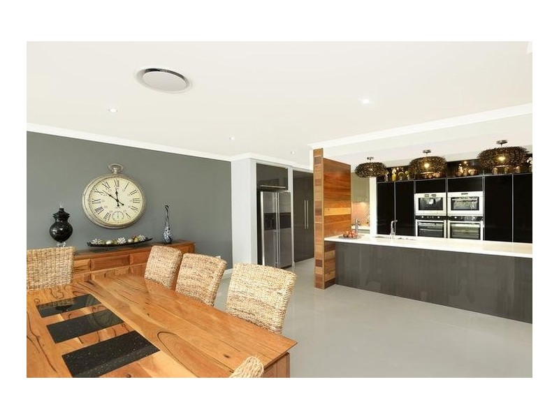 5 Argus Court, Middle Ridge QLD 4350